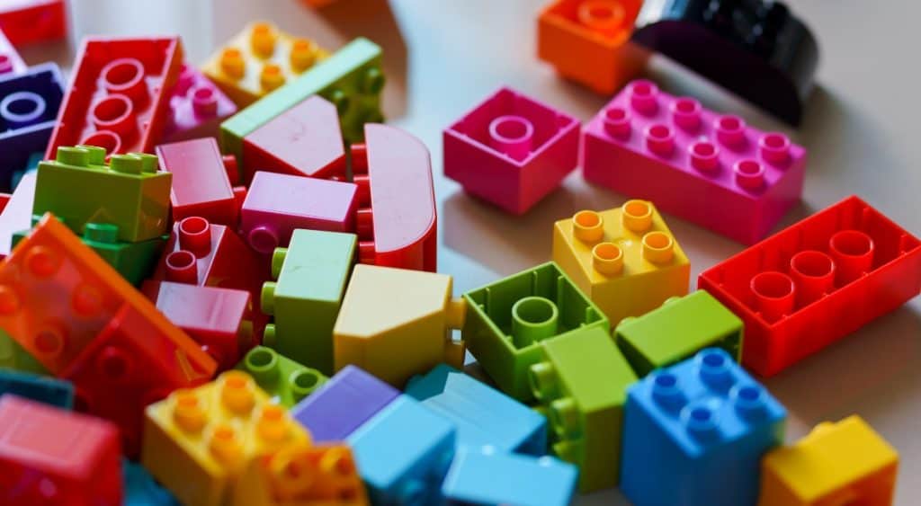 14 Best Sets of Blocks for Kids - Kids Who Play