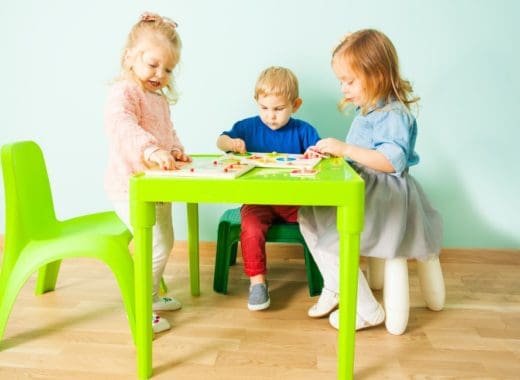 adjustable kids table