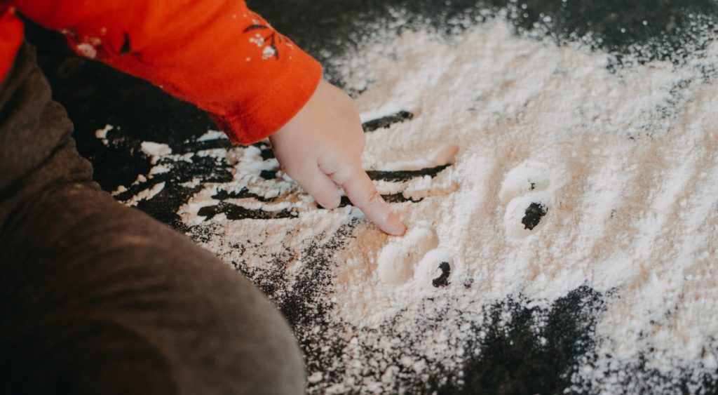 flour sensory bin for kids