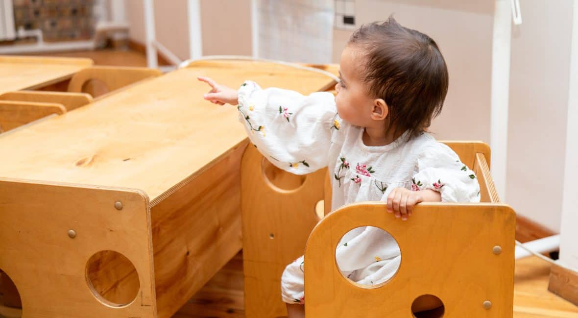 Montessori weaning table