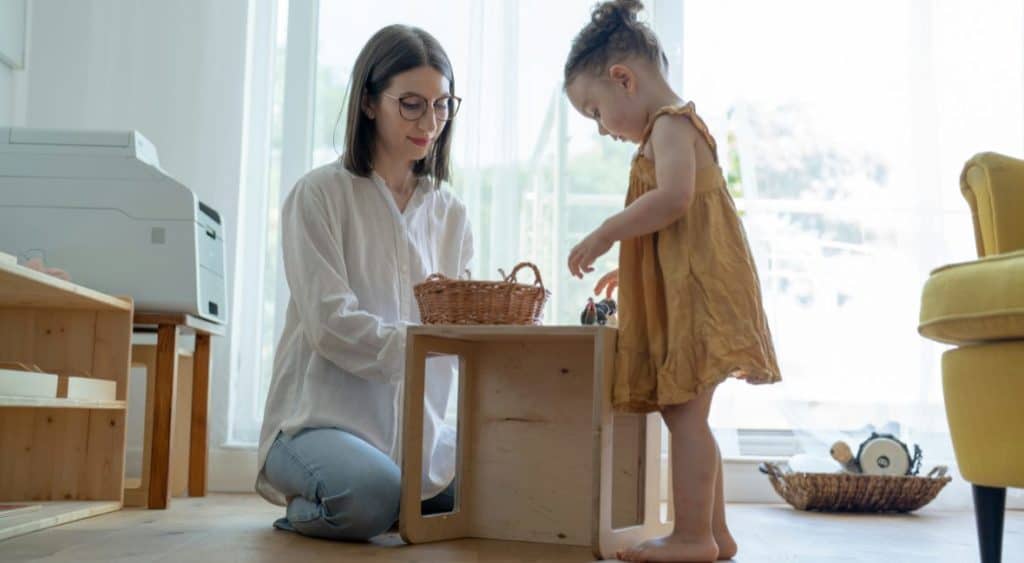 Montessori weaning table