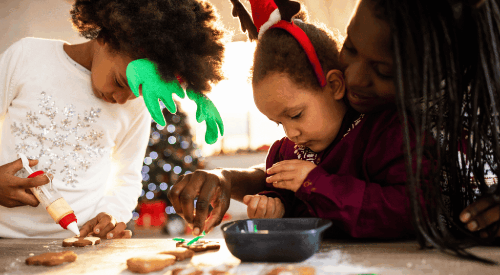 decorating christmas cookies